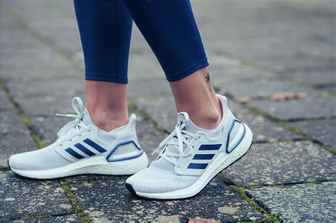 adidas geeft 3100 schoenen weg|adidas hardloopschoenen.